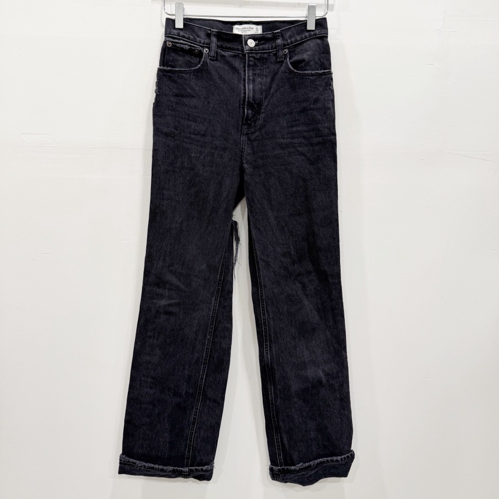 Abercombie & Fitch The 90’s Relaxed Jeans High Rise Black Back Leg Distress
